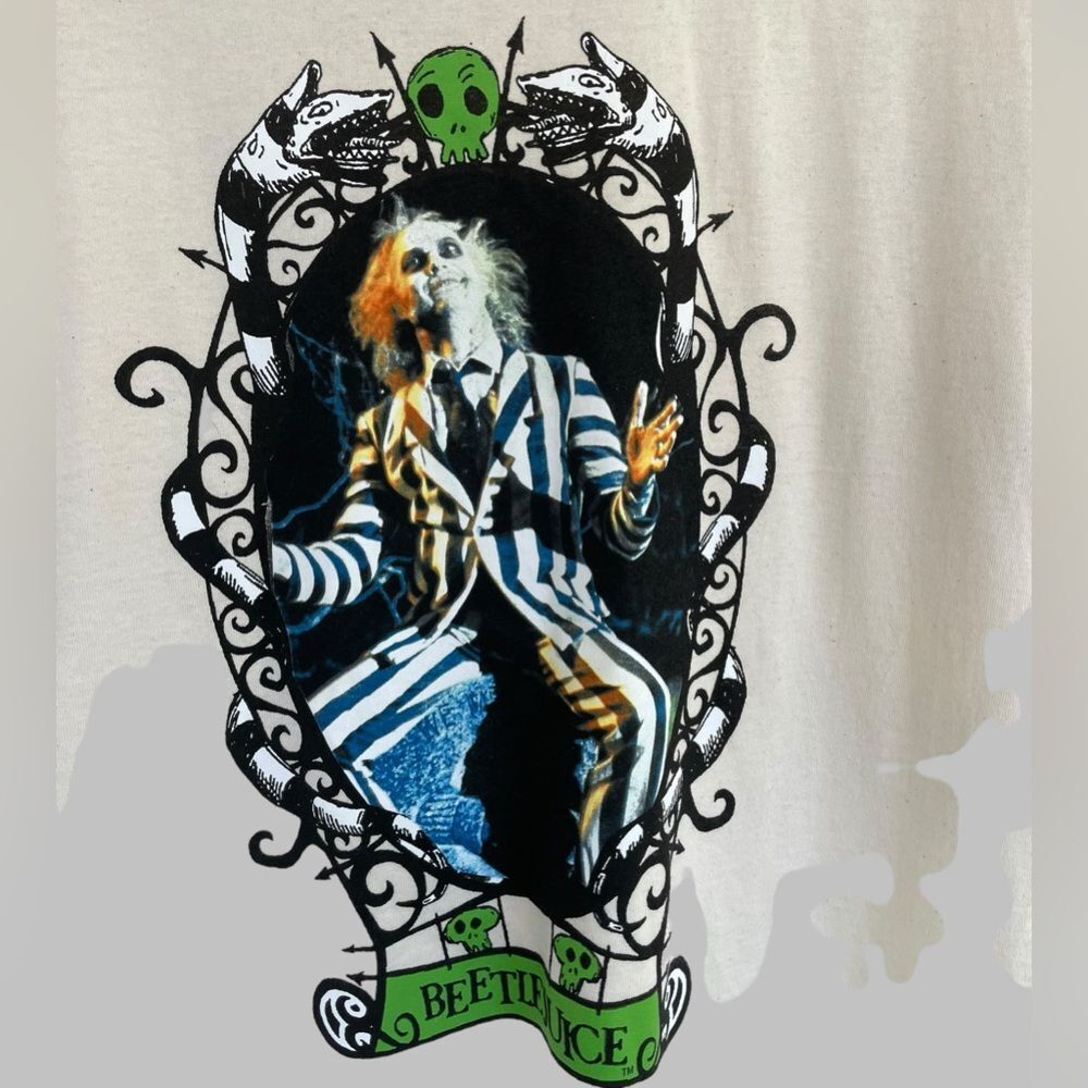 Beetlejuice Graphic T-Shirt Women’s Large Halloween Tee 100% Cotton NWT